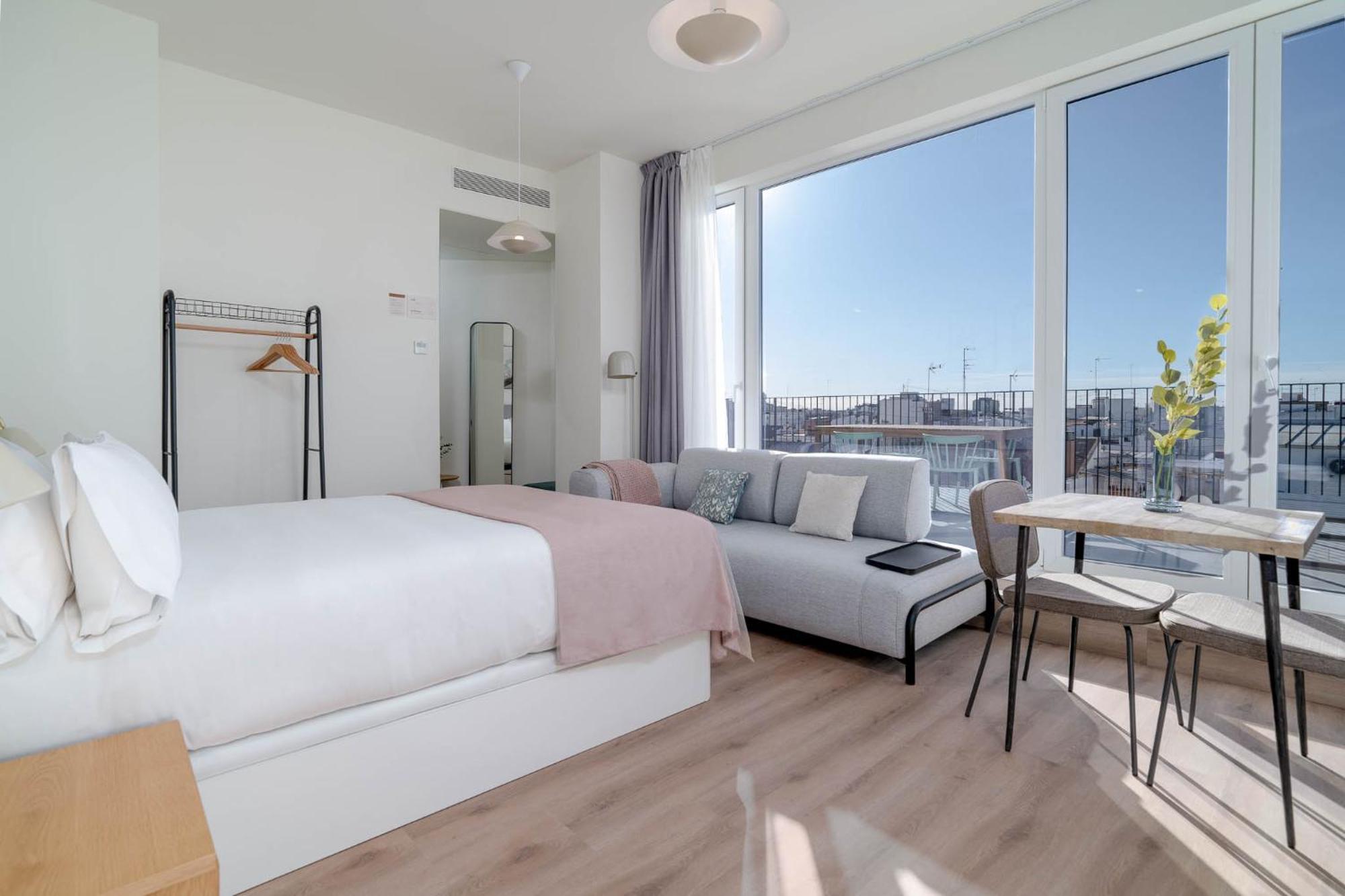 Limehome Valencia Carrer De Sant Jacint Exteriör bild