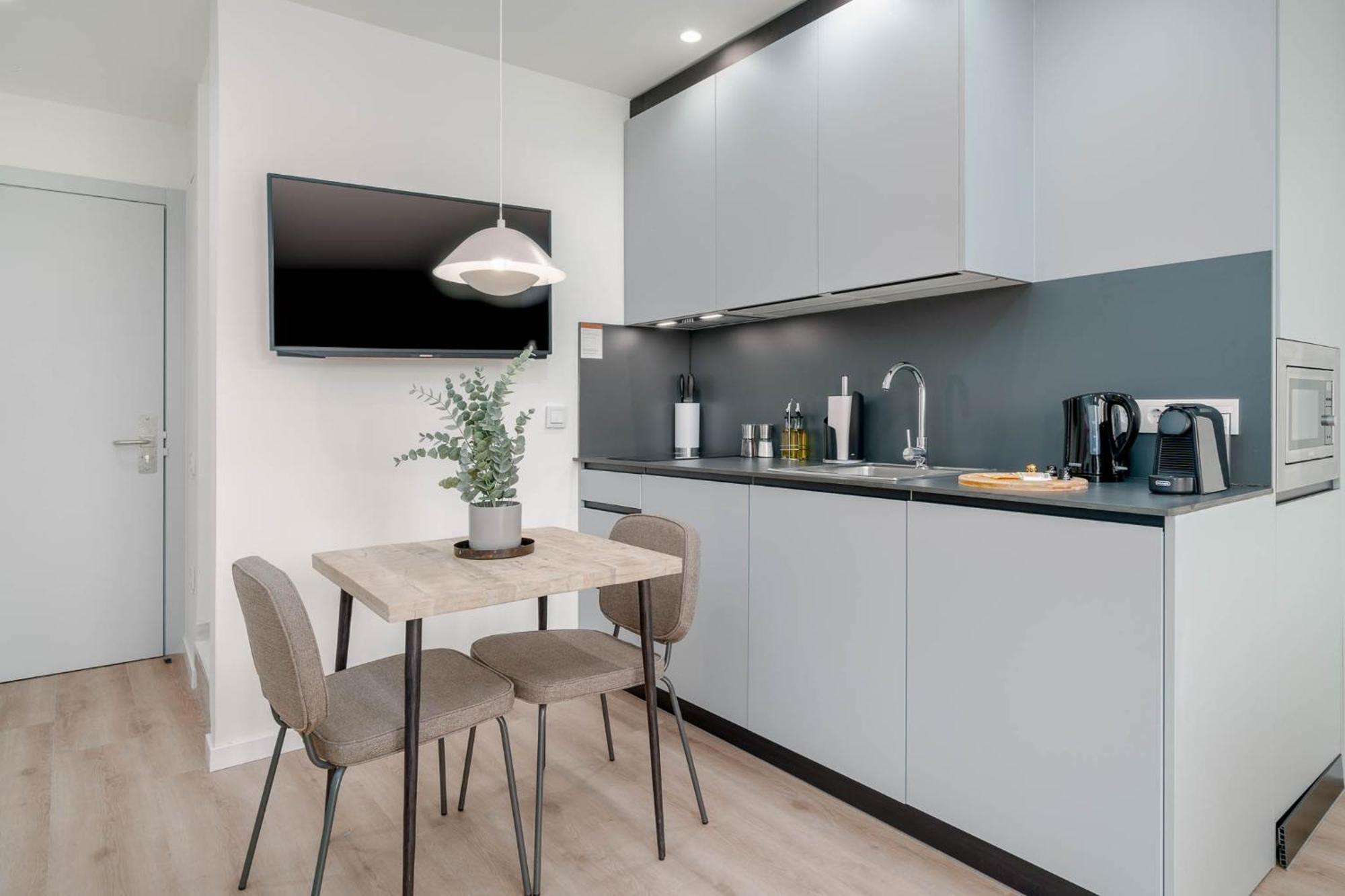 Limehome Valencia Carrer De Sant Jacint Exteriör bild